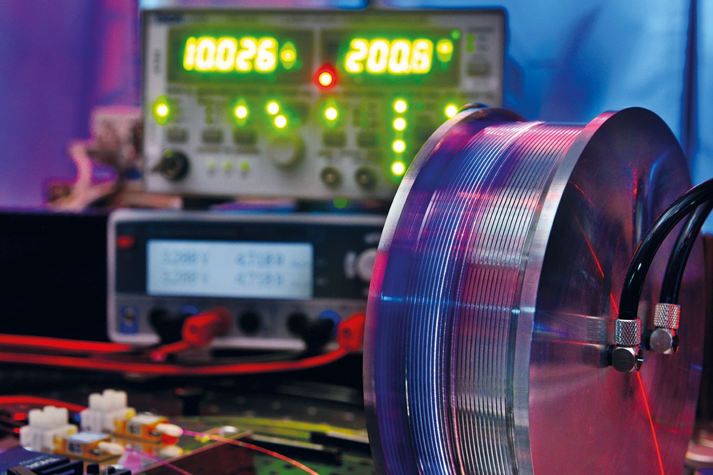 Laboratory setup of the thulium-doped fiber amplifier for the Einstein Telescope.