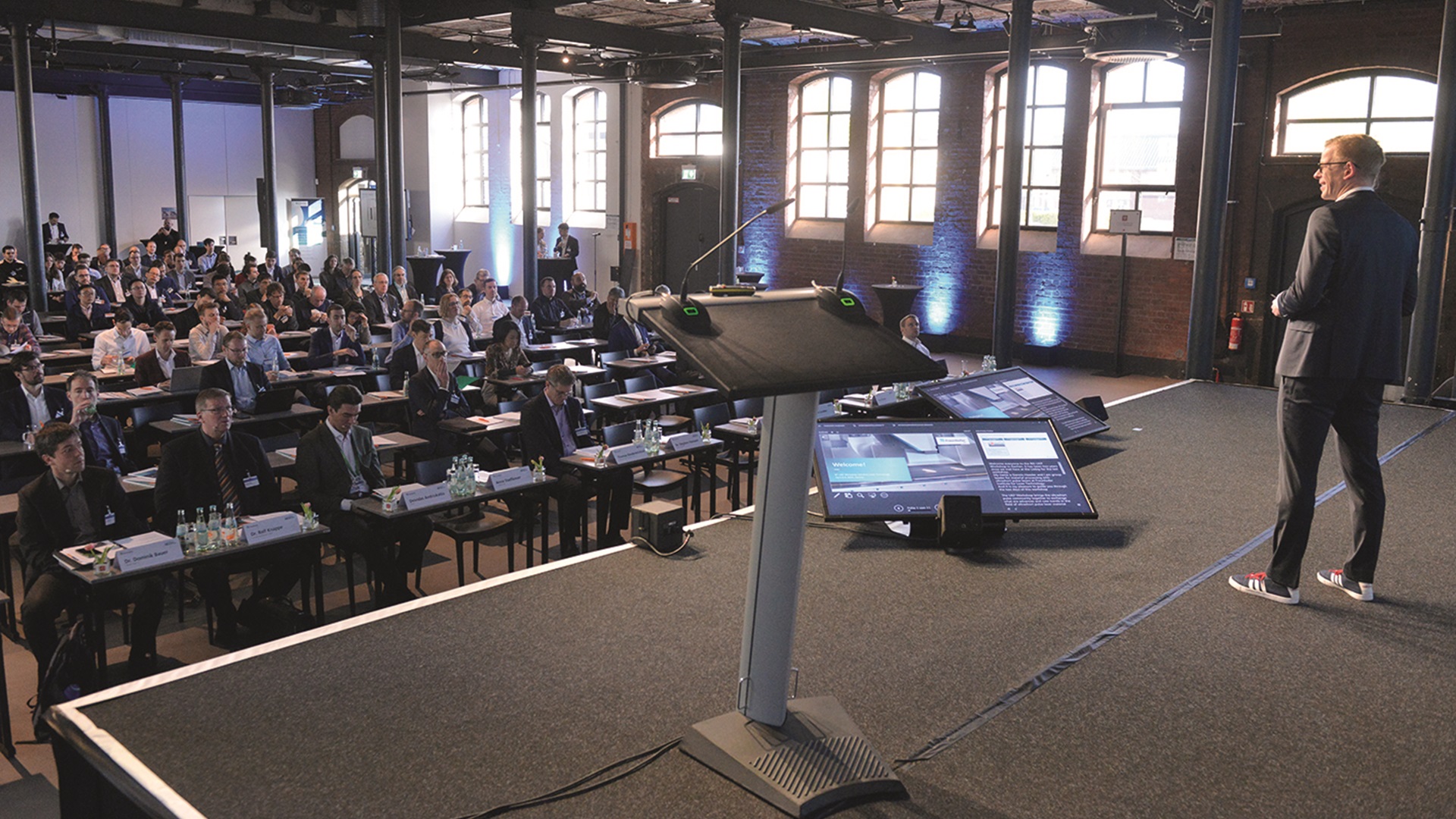 Dr. Dennis Haasler opened the 8th UKP Workshop of the Fraunhofer ILT at DAS LIEBIG in Aachen.